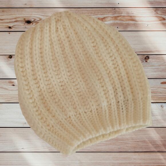 Maison Pholya Beanie Hat Women's OS Cream Wool Blend  Stretch Knit Italian Made - Picture 3 of 8